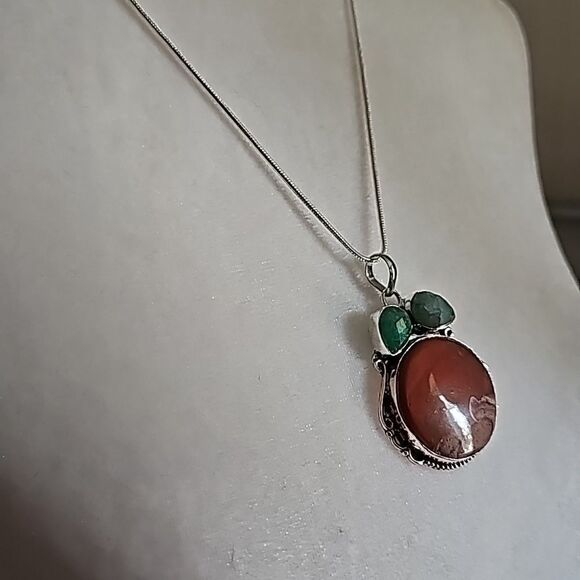 Natural Jasper w/Emeralds Stone Necklace 18" 925 Silver - Picture 3 of 6